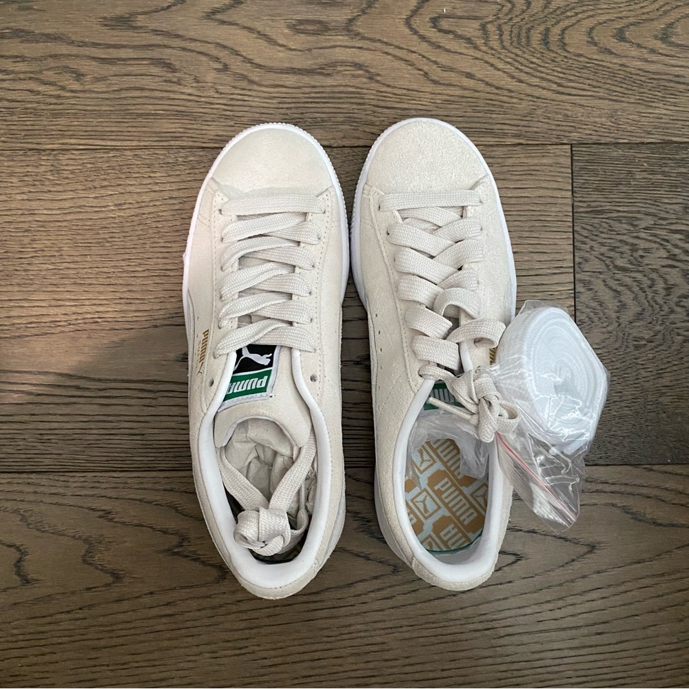 Puma Women’s Cream & White Low-Top Sneakers